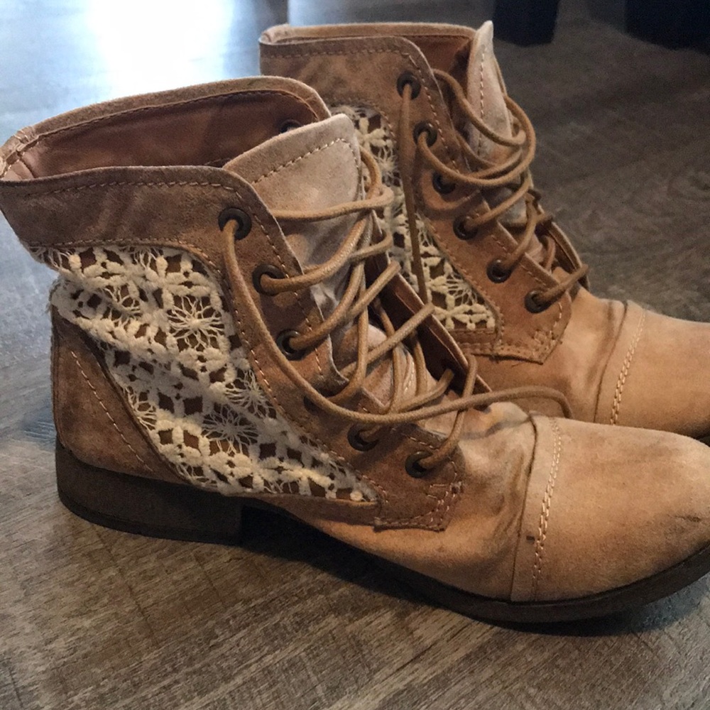 Tan Laced Boots